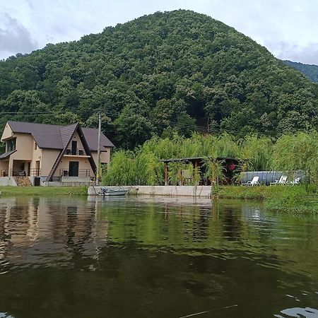 Апартаменти Casa Colt De Rai Ogradena Екстер'єр фото